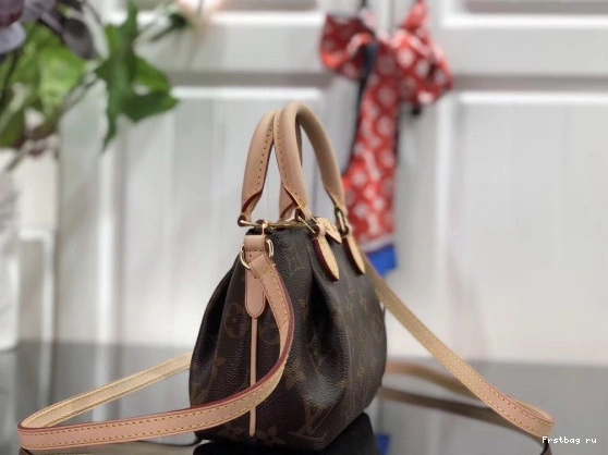 First bag ru PM TURENNE Louis Vuitton 0715